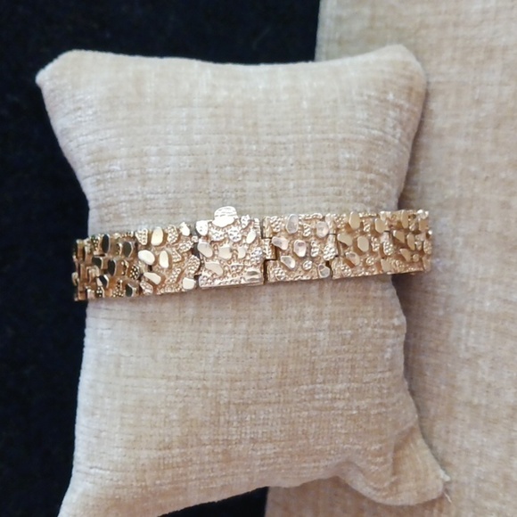 Gold Tone Cobblestone Pattern Bracelet - Picture 2 of 8